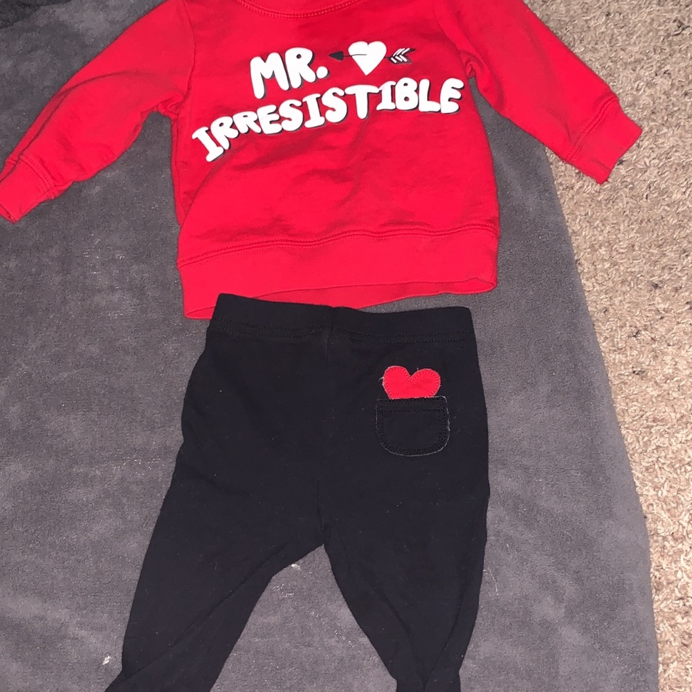 Baby sweatshirt and pants